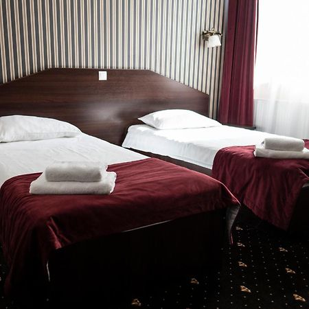 Hotel Podzamcze Gora Kalwaria Exterior photo