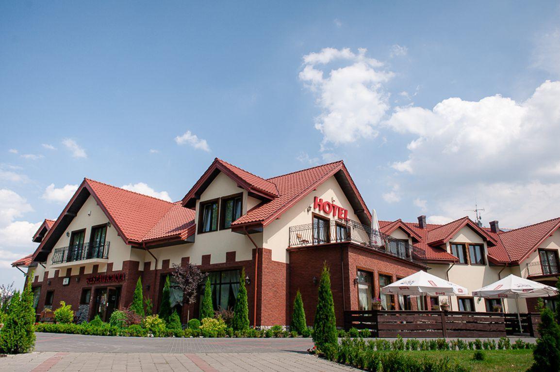 Hotel Podzamcze Gora Kalwaria Exterior photo