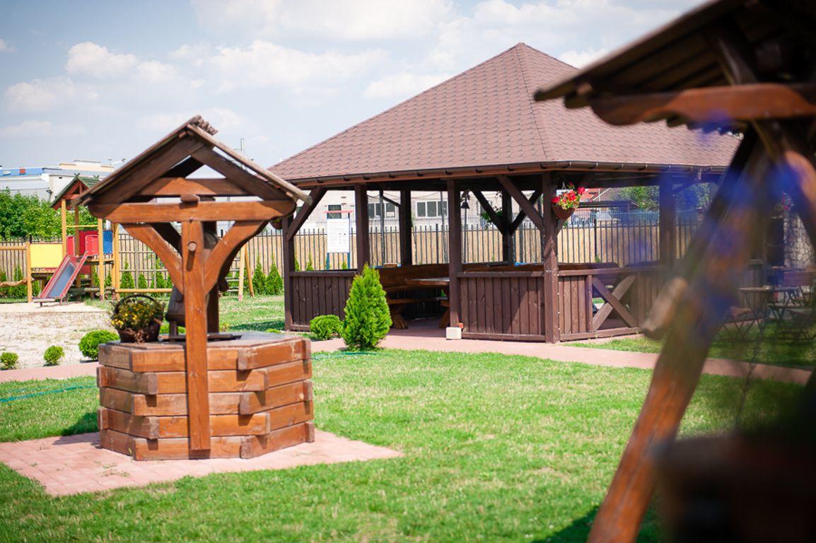 Hotel Podzamcze Gora Kalwaria Exterior photo